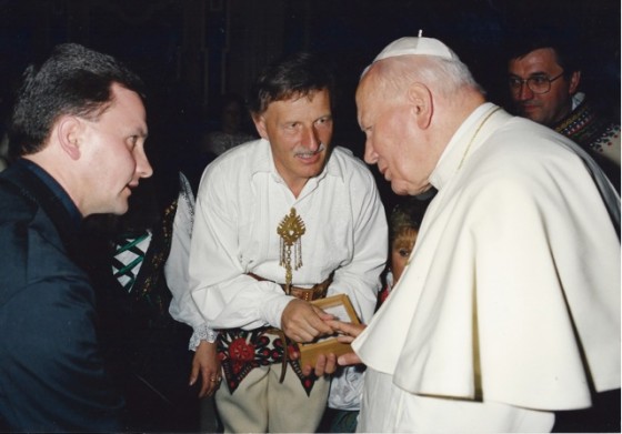 Poświęcenie kamienia węgielnego przez Jana Pawła II, Watykan, 21 maja 1998