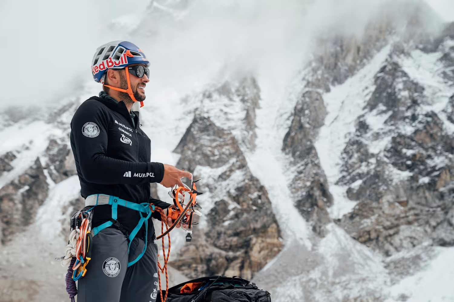 Andrzej Bargiel dokonał niemożliwego. Zjazd bez tlenu z Mount Everestu