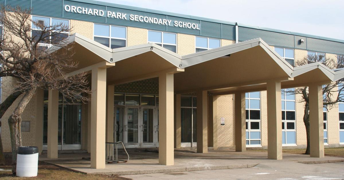 Mieszkaniec Stoney Creek odzyskał portfel zagubiony 51 lat temu