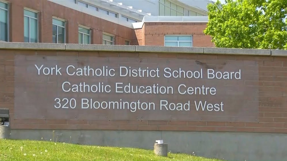 Spory w radzie szkolnej kosztowały podatników setki tysięcy dolarów