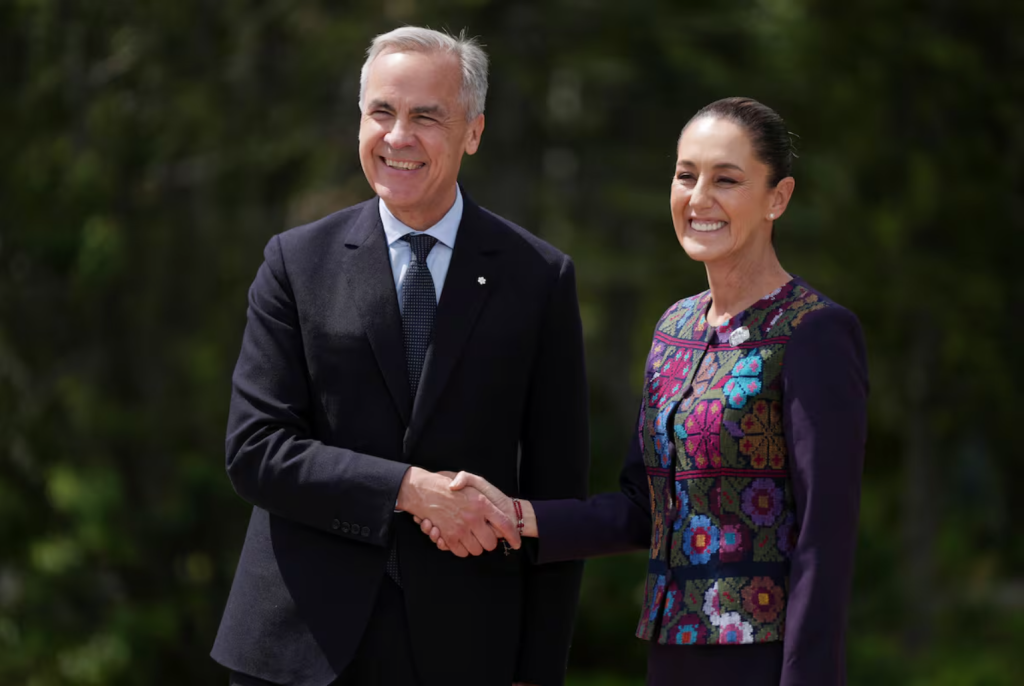 Premier Carney przyleciał do Meksyku w poszukiwaniu sojusznika