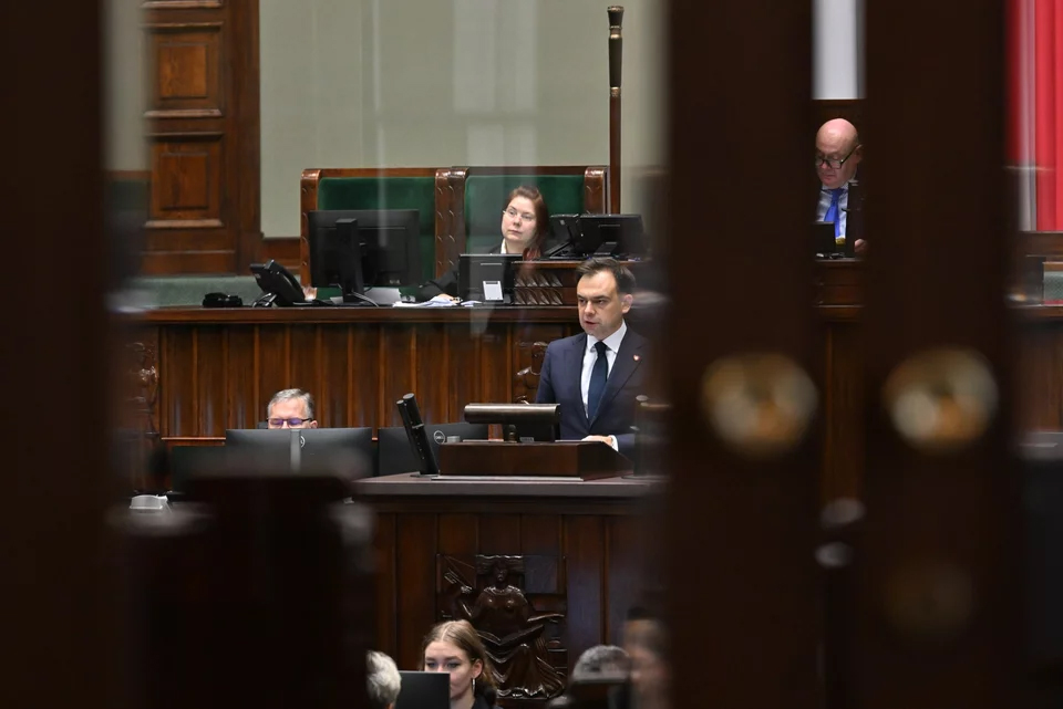 Sejm o budżecie: między ambicją a lawiną zadłużenia
