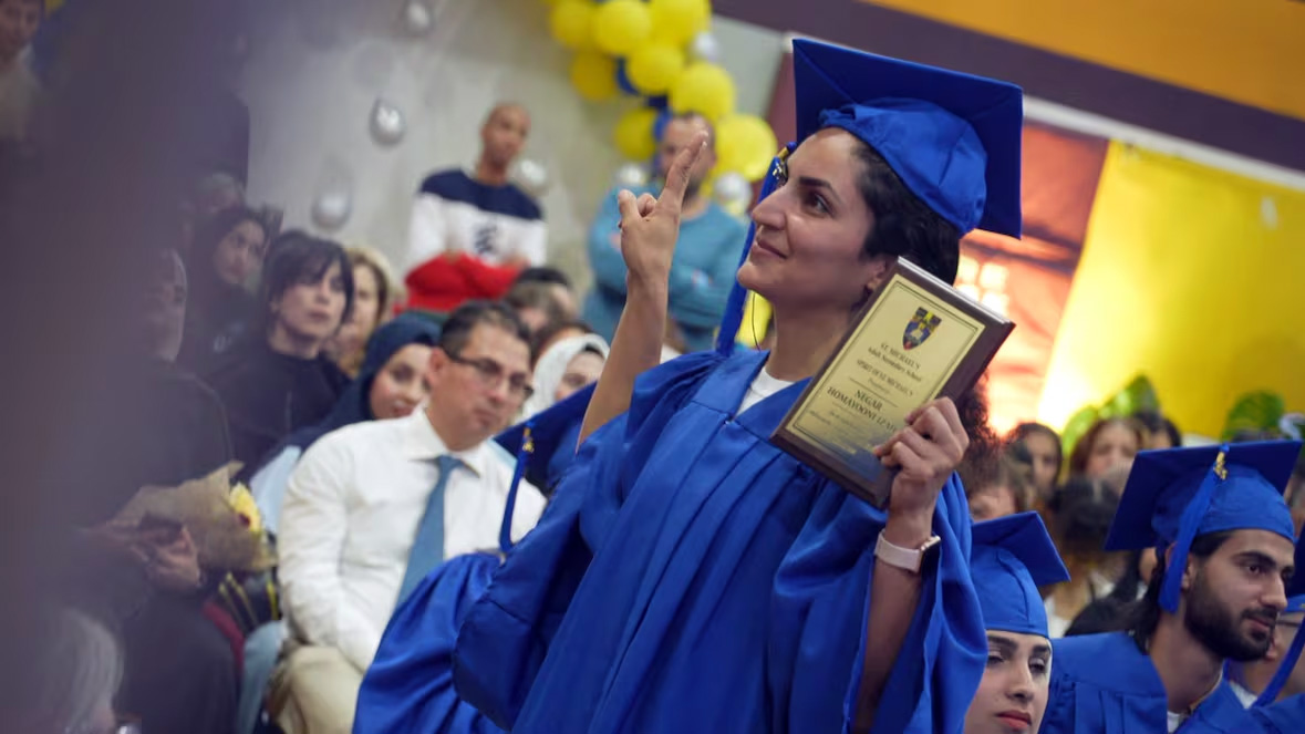 Matka odebrała dyplom w imieniu zmarłej córki