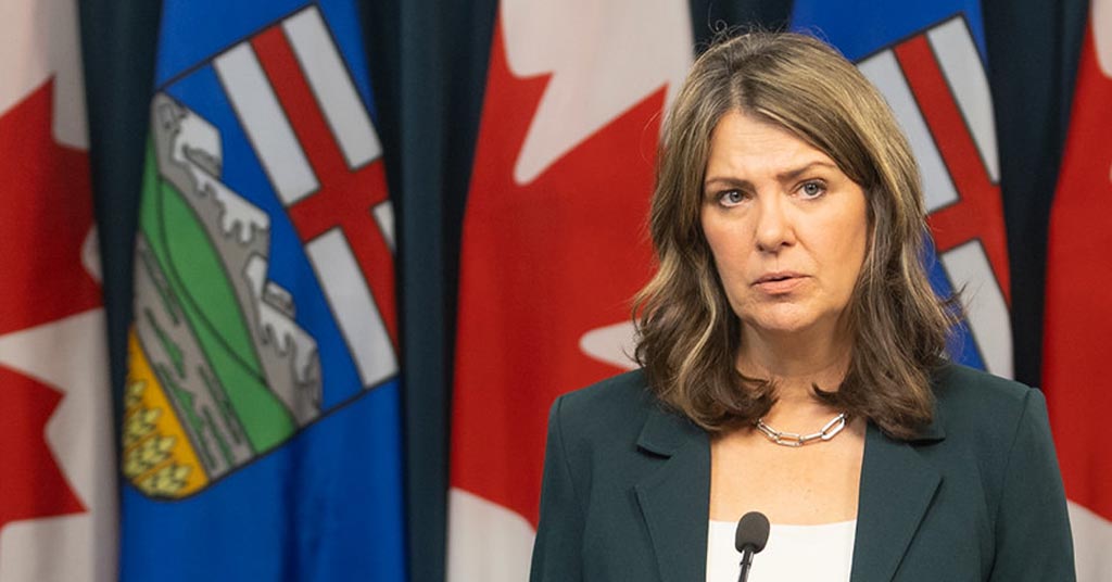 Premier Alberty sięga po „klauzulę mimo wszystko” chroniąc dzieci przed transpłciowymi aktywistami