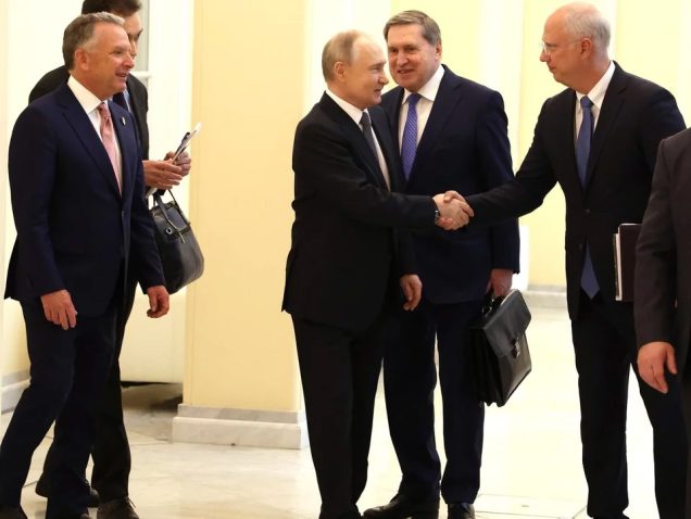 Witkoff doradzał Rosjanom, jak podejść Trumpa