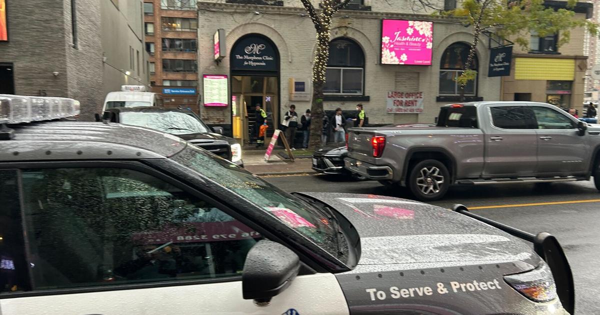 Demonstranci wtargnęli na spotkanie z przedstawicielami armii Izraela. Dwie osoby w szpitalu