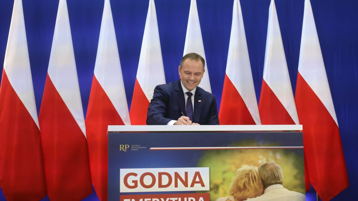 Prezydent podpisał projekt „Godna emerytura”