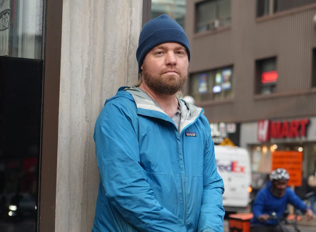 Ewakuacja bezdomnych z parku. Część osób bez dachu nad głową