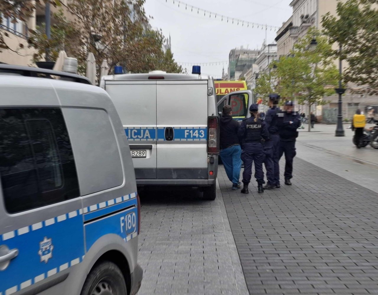 Przetrzymywany i katowany przez trzy dni. Ratując się wyskoczył przez okno