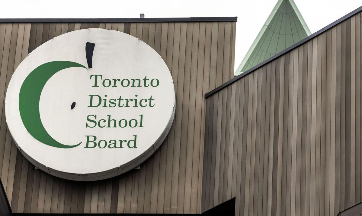 Mobilizacja rodziców i uczniów w obronie szkolnego programu filmowego