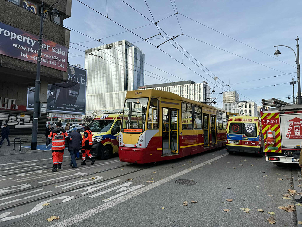 12 osób rannych po wypadku na Piotrkowskiej