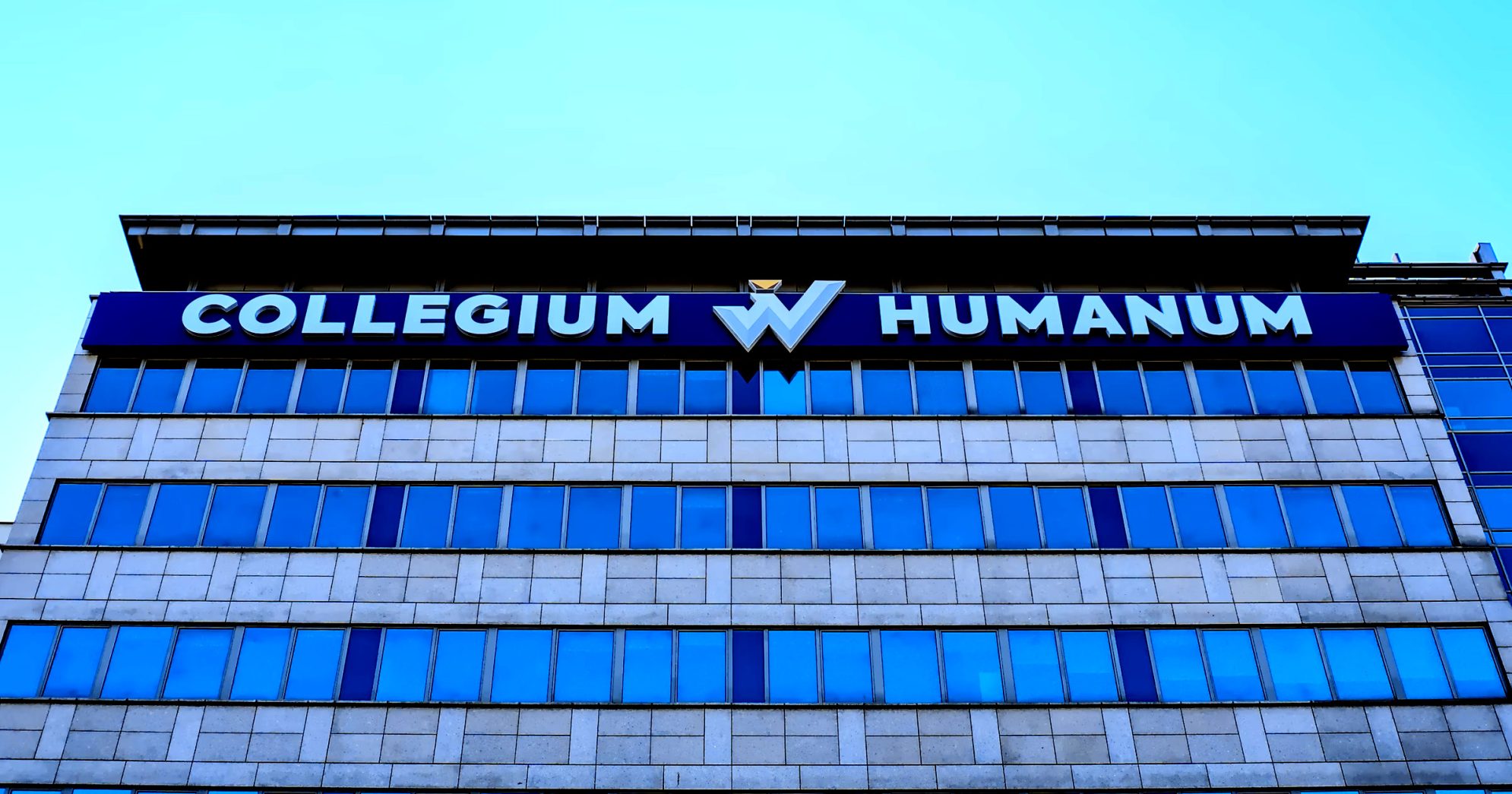 Prokuratura stawia zarzuty. Nowe szczegóły śledztwa ws. Collegium Humanum