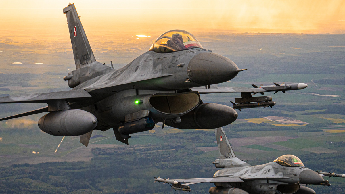 Incydenty w polskiej przestrzeni powietrznej. Myśliwce przechwyciły rosyjski samolot