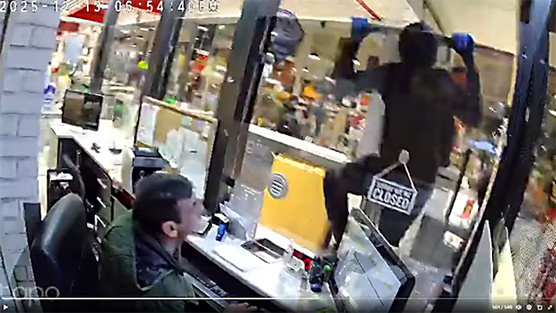 Napad na punkt wymiany walut w sklepie spożywczym