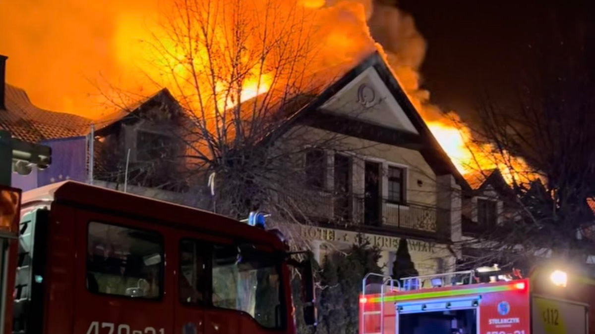 Pożar hotelu w Siemiatyczach. W akcji blisko 100 strażaków