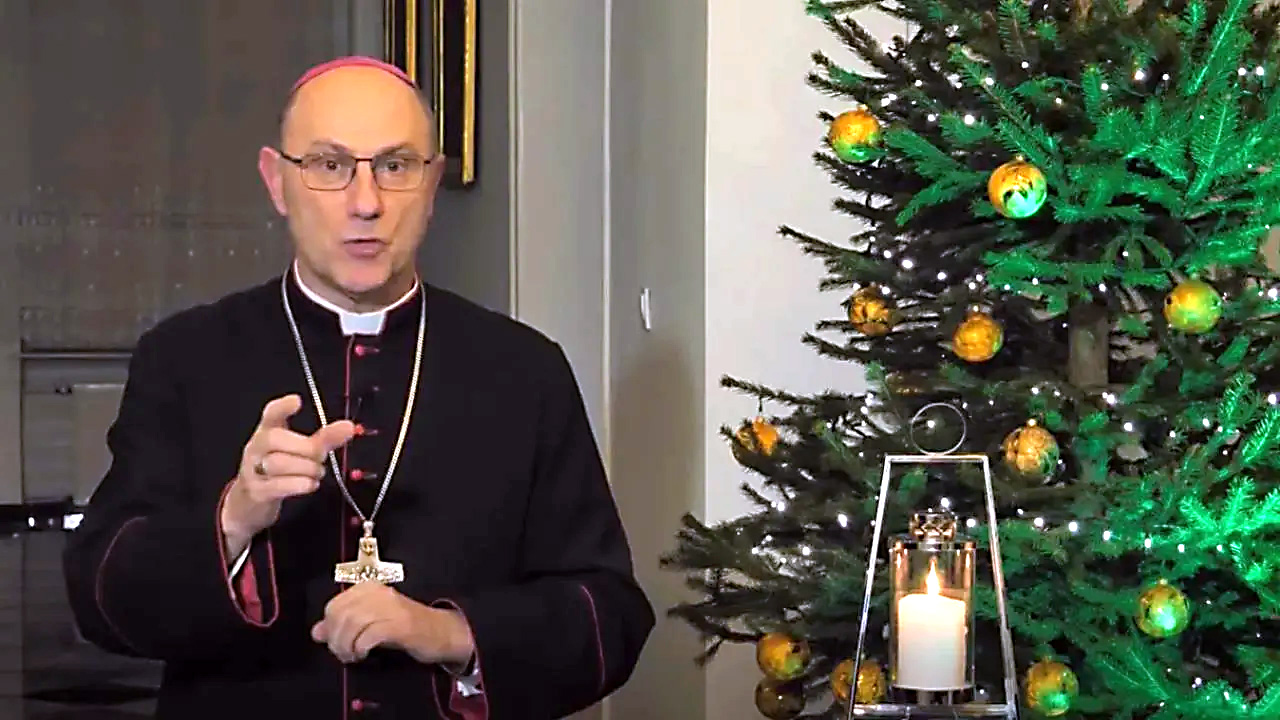 Prymas Polski: Boże Narodzenie wzywa do pojednania i nadziei