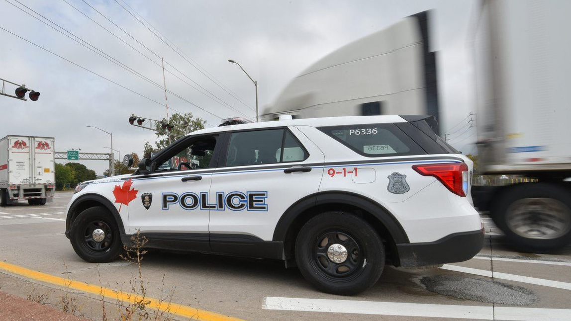 Policjant z Windsor oskarżony o napaść seksualną