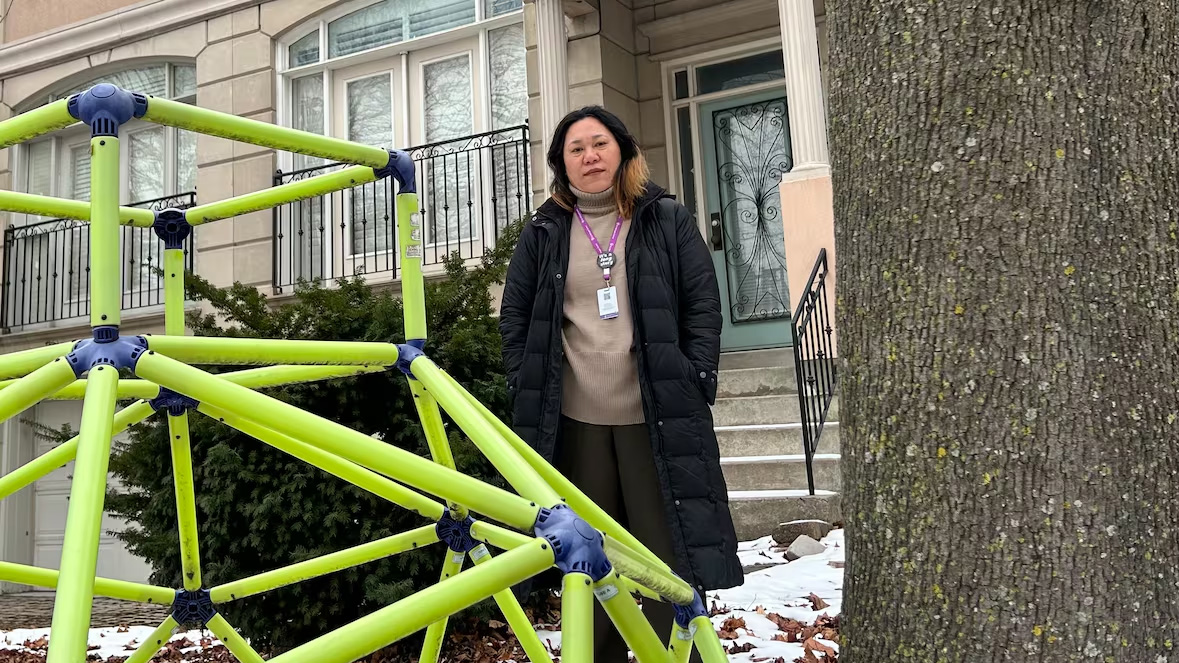 10 domów stoi odłogiem. Aktywiści chcą je przeznaczyć dla rodzin o niższych dochodach