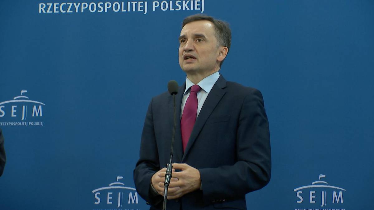 Zbigniewowi Ziobrze unieważniono paszport