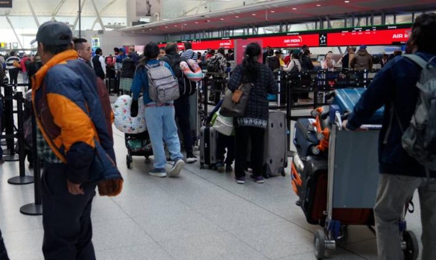 Planujesz podróż do USA? Przygotuj się na podanie historii kont w mediach społecznościowych i szczegółowych danych o rodzinie