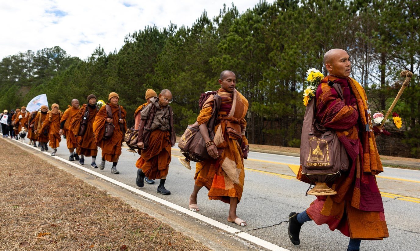 Marsz dla Pokoju mnichów buddyjskich przez USA