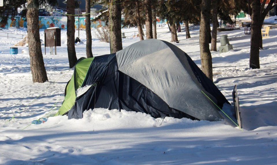 Ukryta bezdomność na obszarach wiejskich Ontario