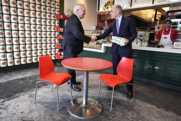 Carney wrócił do Ottawy, ale na krótko