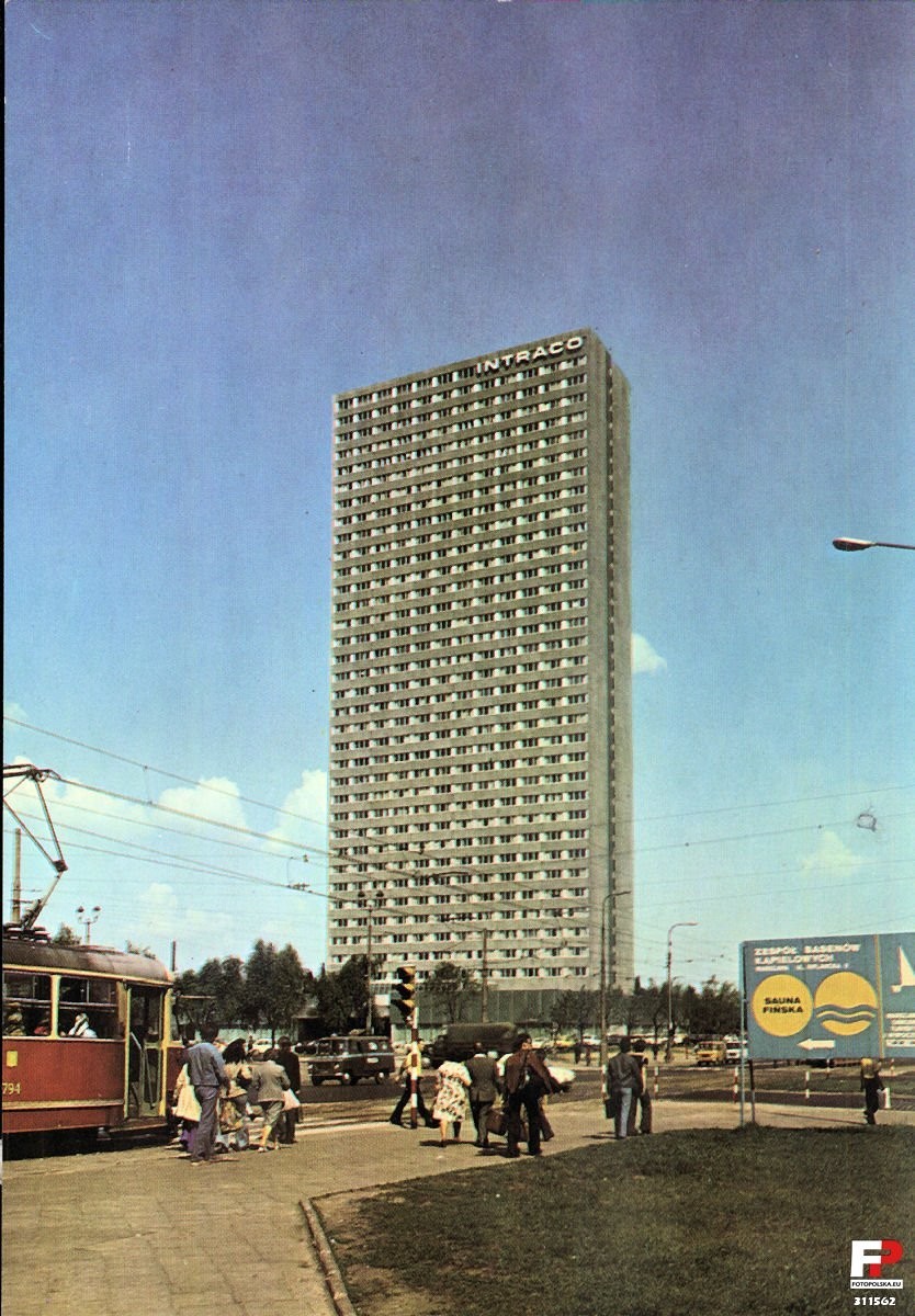 Legendarny wieżowiec Intraco do rozbiórki