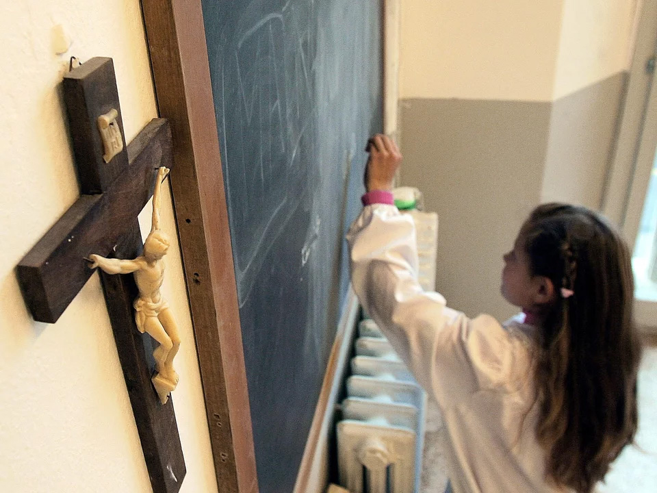 Nauczycielka z Kielna: „Nie wyrzuciłam krzyża. To był element halloweenowego stroju”