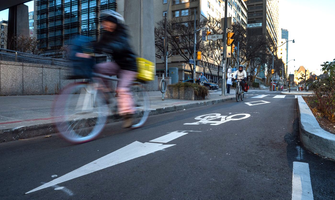 Sąd rozstrzygnie los pasów rowerowych w Toronto