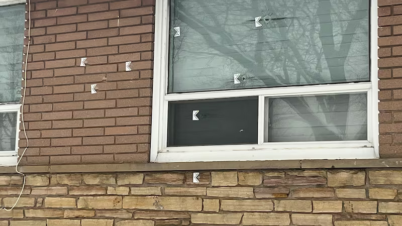 Seria strzelanin w Scarborough. Jeden dom ostrzelany dwukrotnie