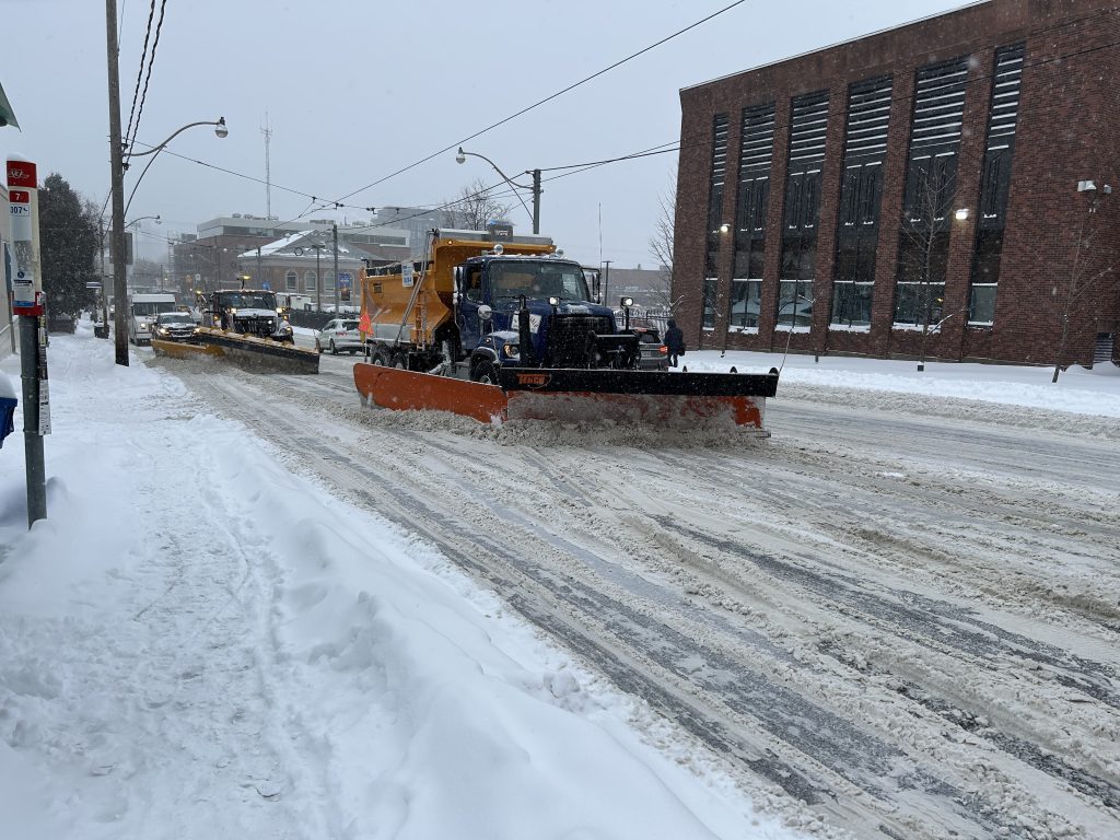 Toronto walczy ze skutkami burz śnieżnych