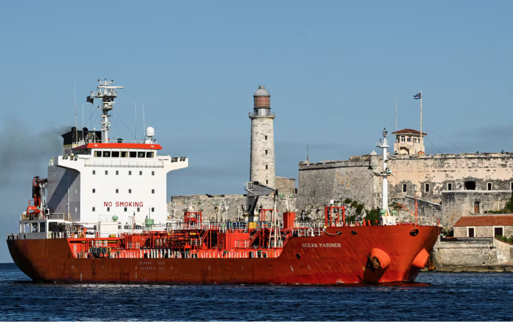 Meksyk wstrzymuje dostawy ropy na Kubę