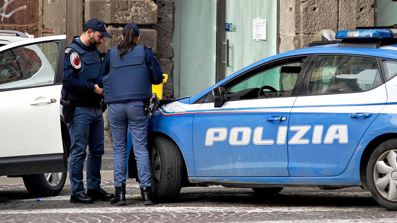 Włochy: imigrant zabił kolegę w szkole. Lewica: więcej edukacji emocjonalnej i seksualnej