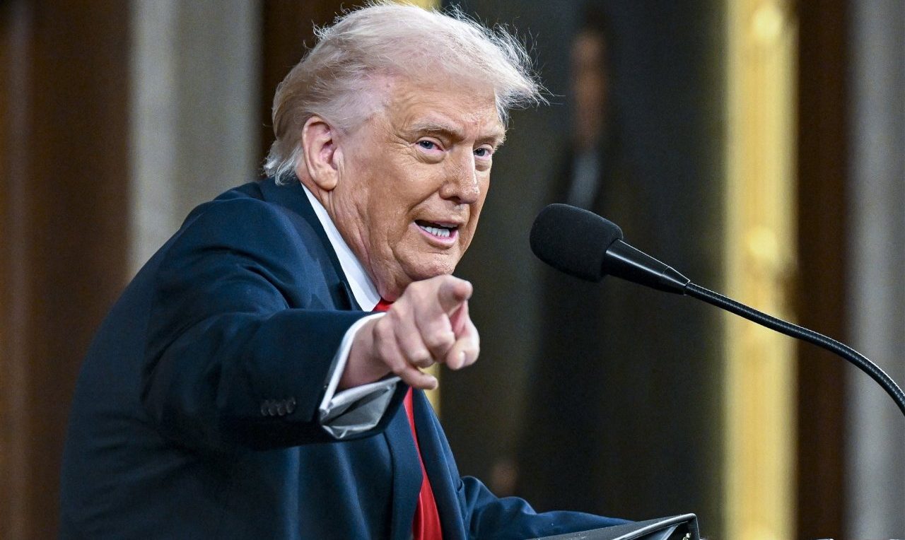 Trump chce deportować kongresmenki i Roberta De Niro