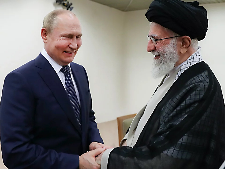 Tony gotówki z Moskwy do Teheranu. Tajna operacja Rosji