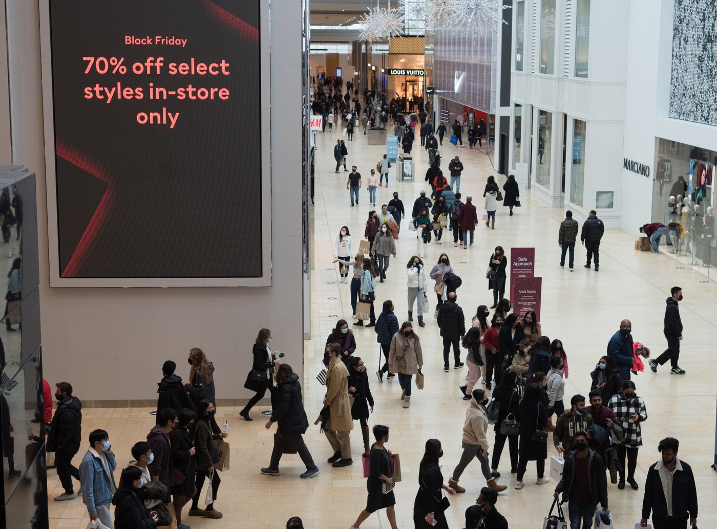 Zakupy w święta? Premier Ford mówi o możliwych zmianach