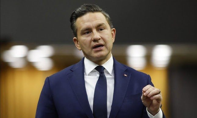 Poilievre atakuje Trumpa