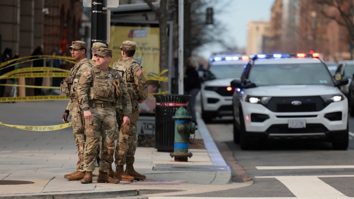 Niezidentyfikowane drony nad bazą w Waszyngtonie. Rosną obawy o bezpieczeństwo ludzi Trumpa