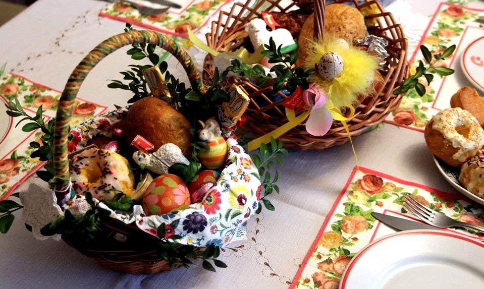 Wielkanocne wydatki. Część Polaków będzie musiała zacisnąć pasa