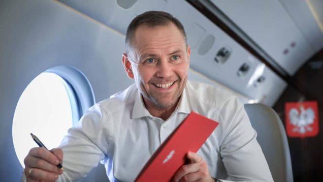 Nawrocki podpisał ustawy. Będzie tańsze paliwo