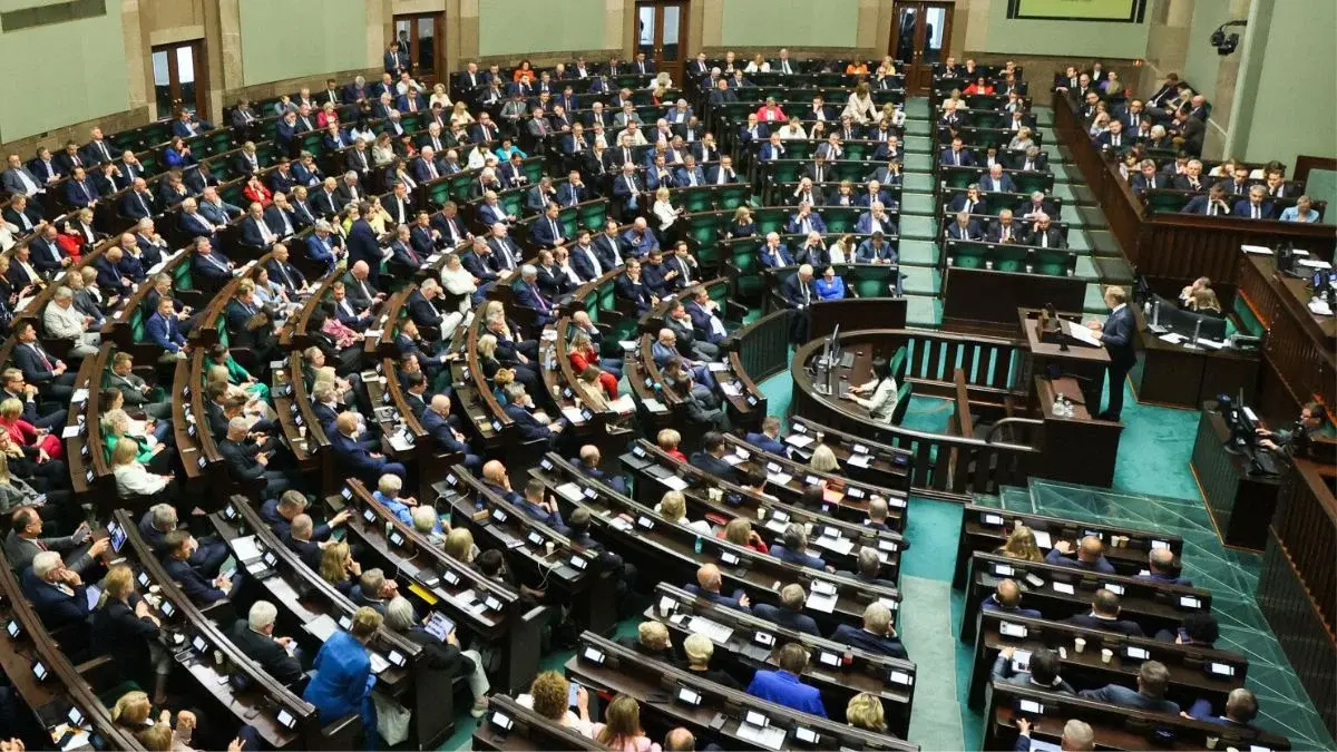 Spór o środki z programu SAFE w Sejmie