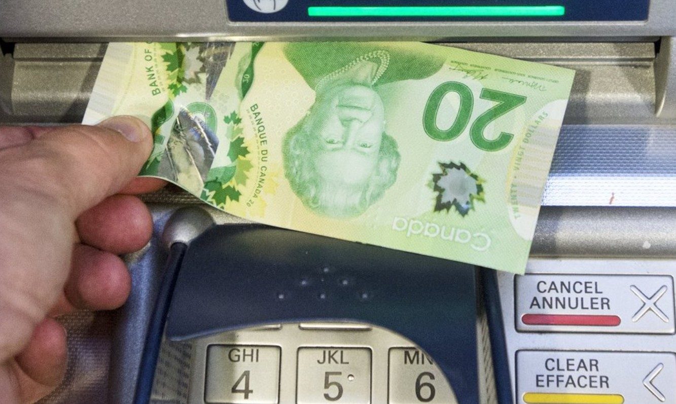 Kanada ogranicza opłaty bankowe za brak środków. Nowy limit to 10 dolarów