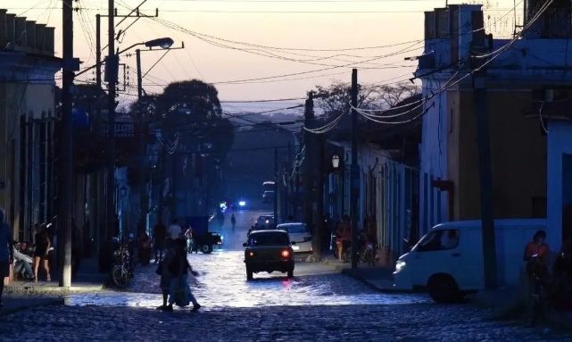 Trump sugeruje, iż może „zawrzeć umowę” z Kubą po protestach i powstaniu