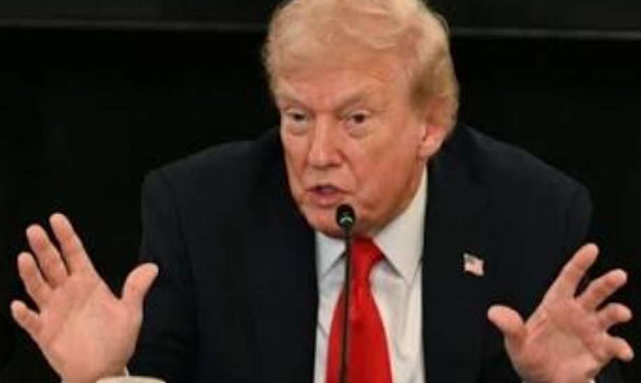 Trump: We wtorek sprowadzę piekło na Iran