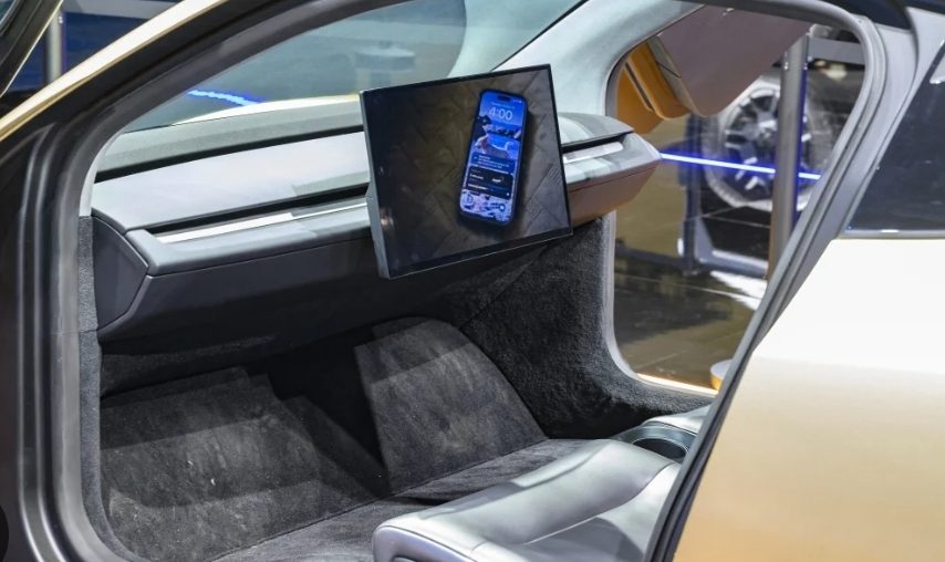 Rozpoczęła się wojna cenowa autonomicznych taksówek