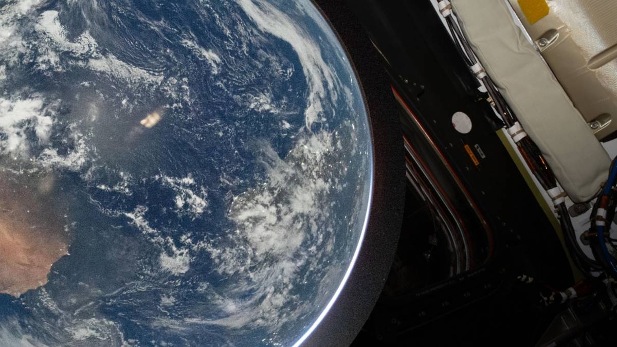 Ziemia z pokładu Oriona. Historyczne zdjęcia misji Artemis II