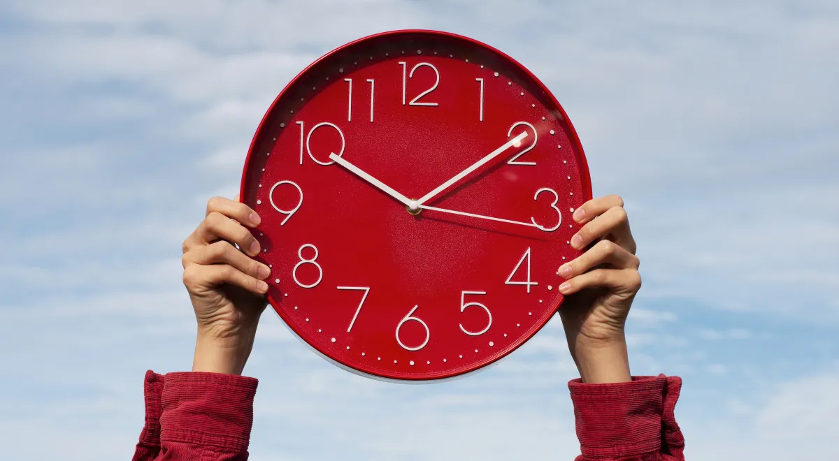 Koniec przestawiania zegarków w Albercie