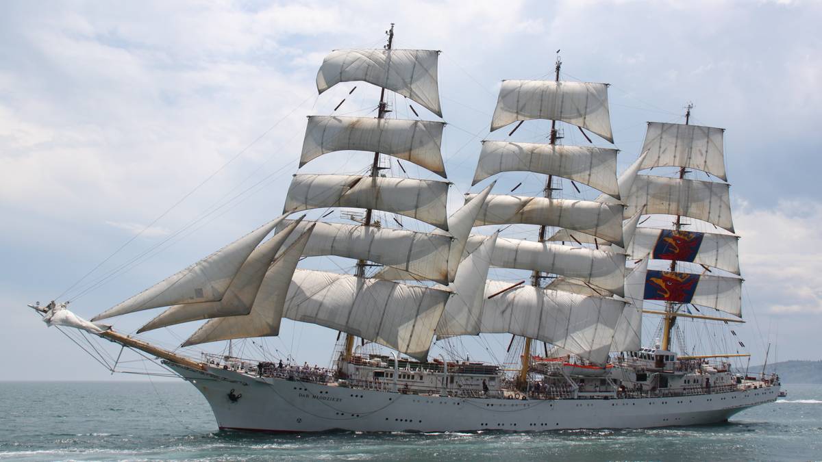 „Dar Młodzieży” popłynie na jubileusz do USA