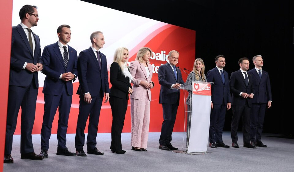 „Dziesiątka na wybory” – Tusk odkrywa karty